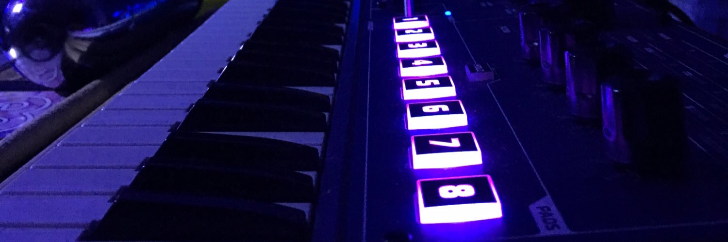 TANKuE's profile banner image