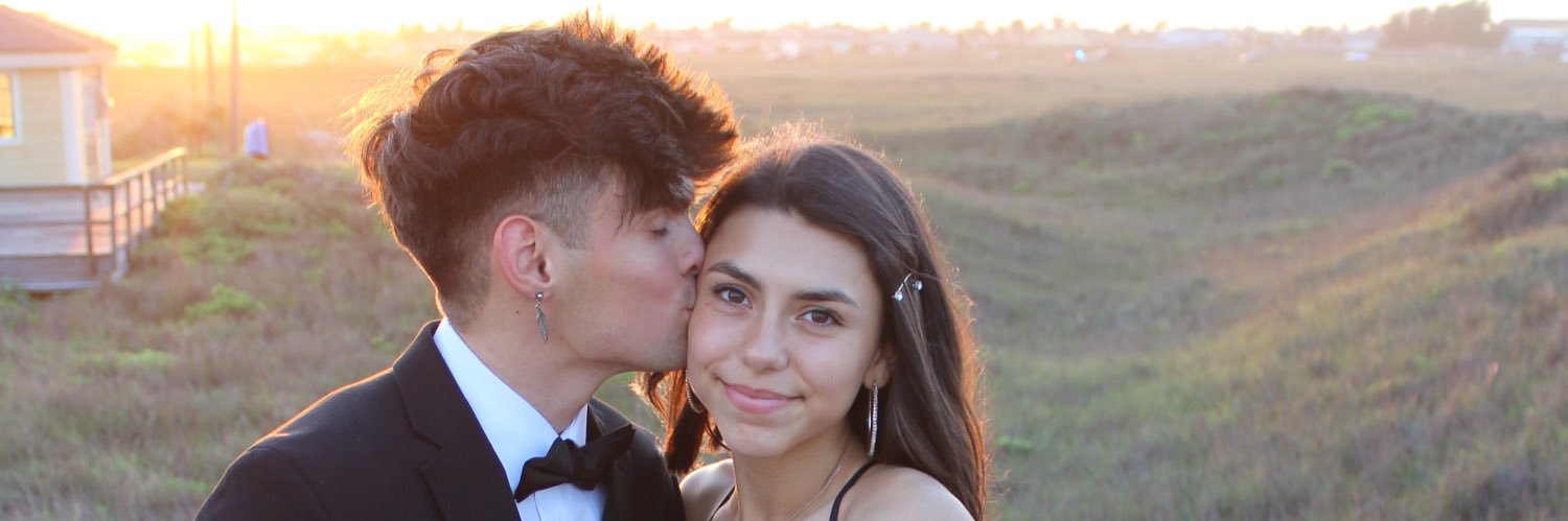 avery_hoss's profile banner image