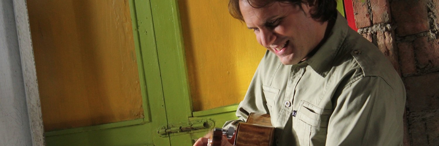 Alejandro Zavala banner