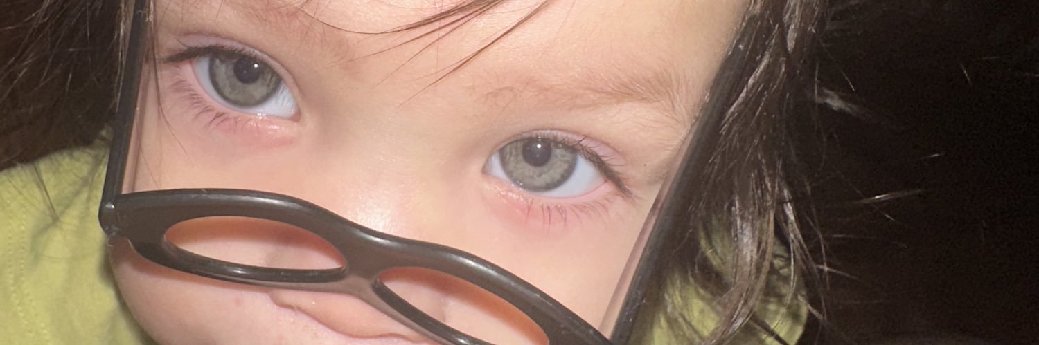 mikaxleonp's profile banner image