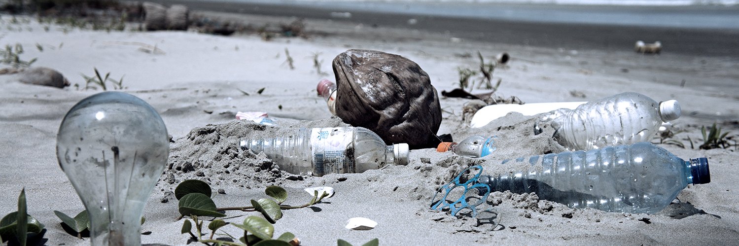 Plastic Twist News banner