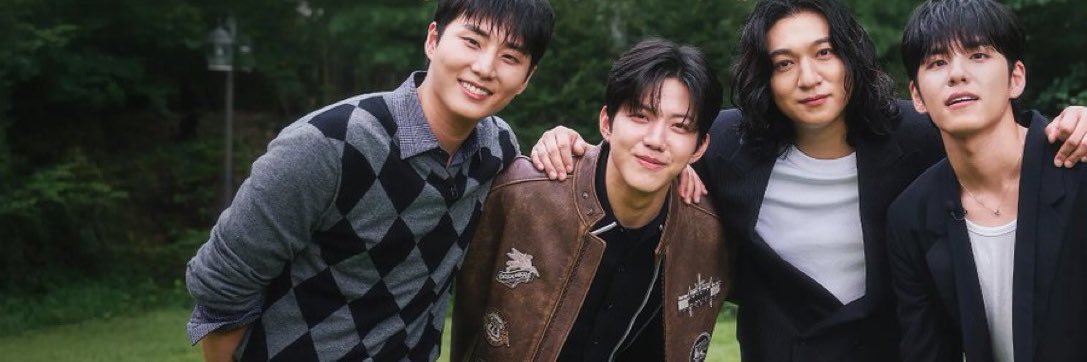 intanwsptri's profile banner image