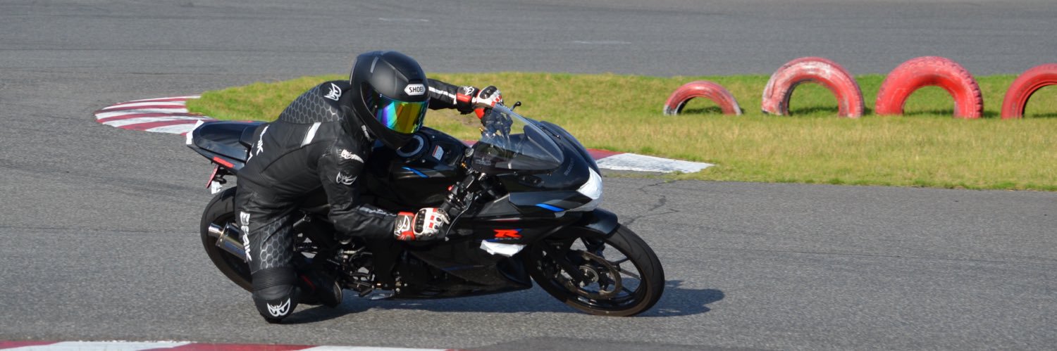 Aki___moto's profile banner image