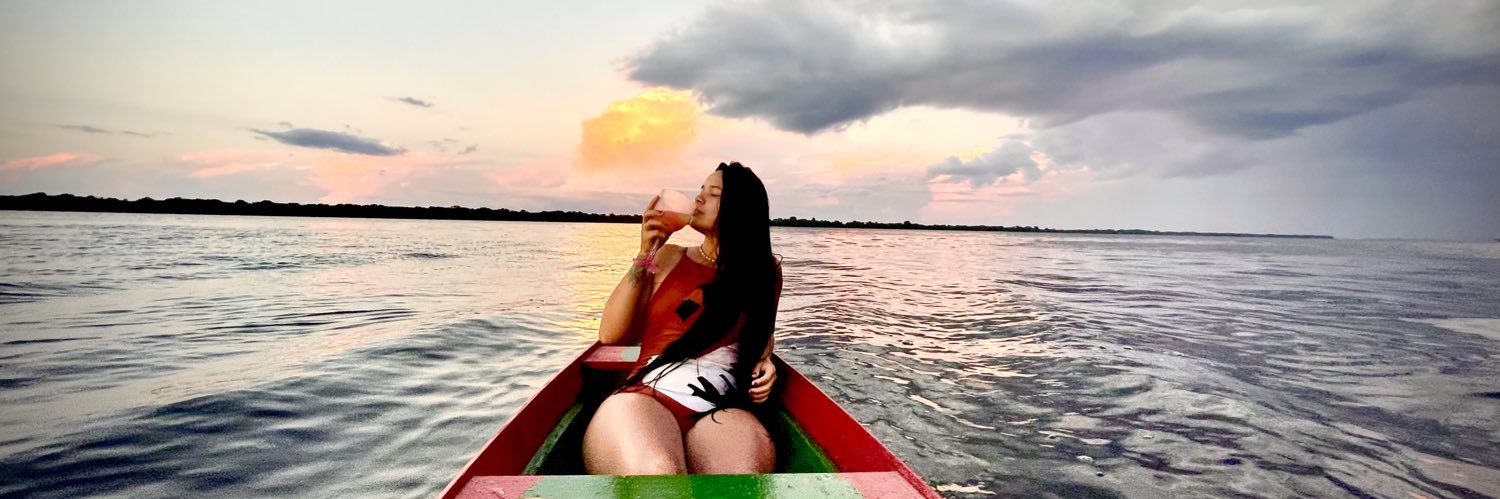 Dienia's profile banner image