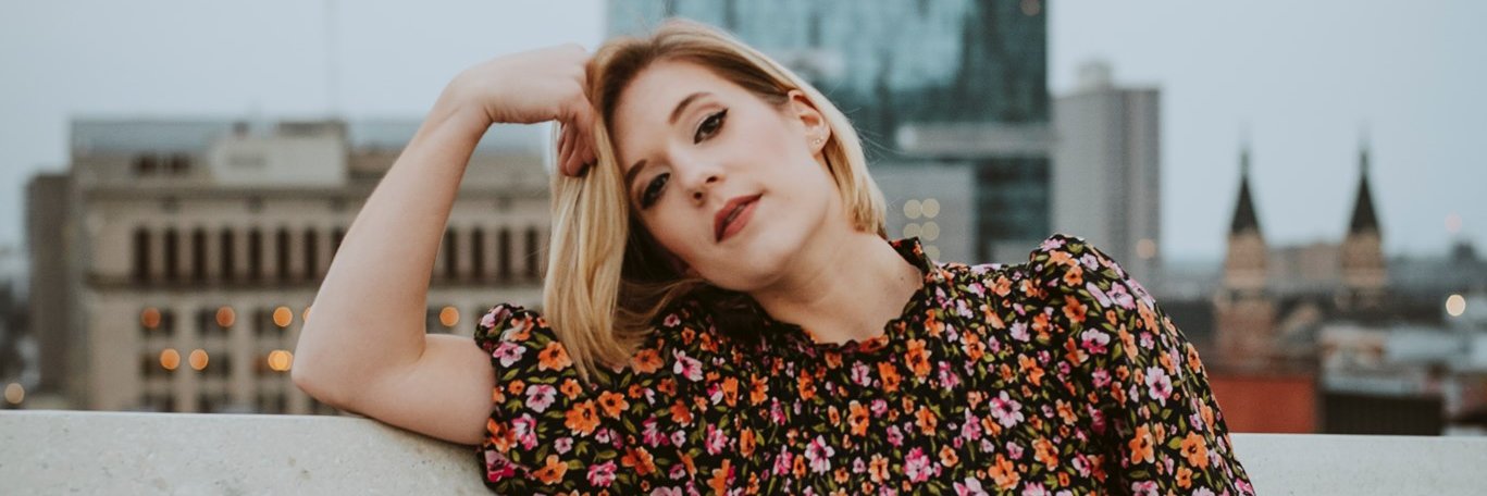 LaurenNicoleChapman banner