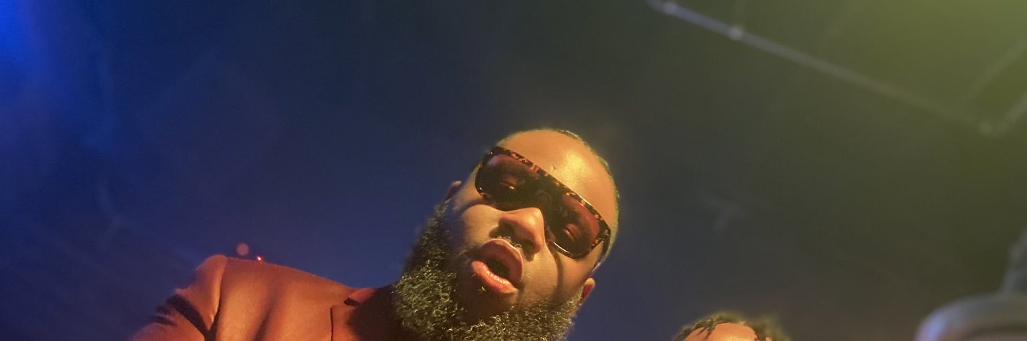 Willie B Sangin Fr Fr banner