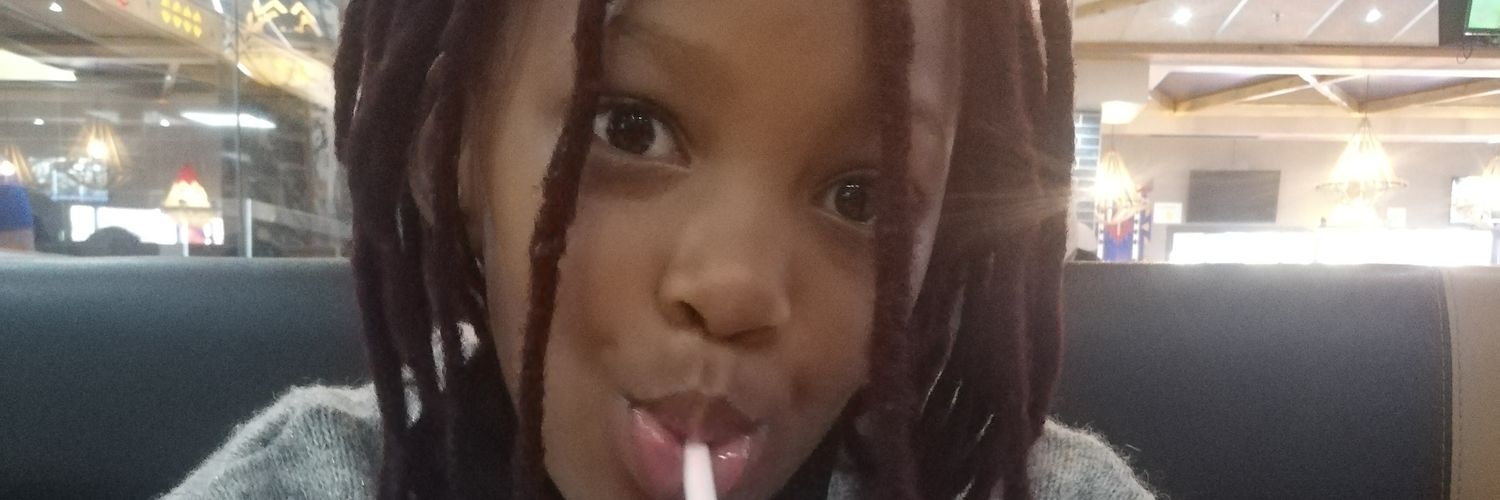 Maczeeto's profile banner image