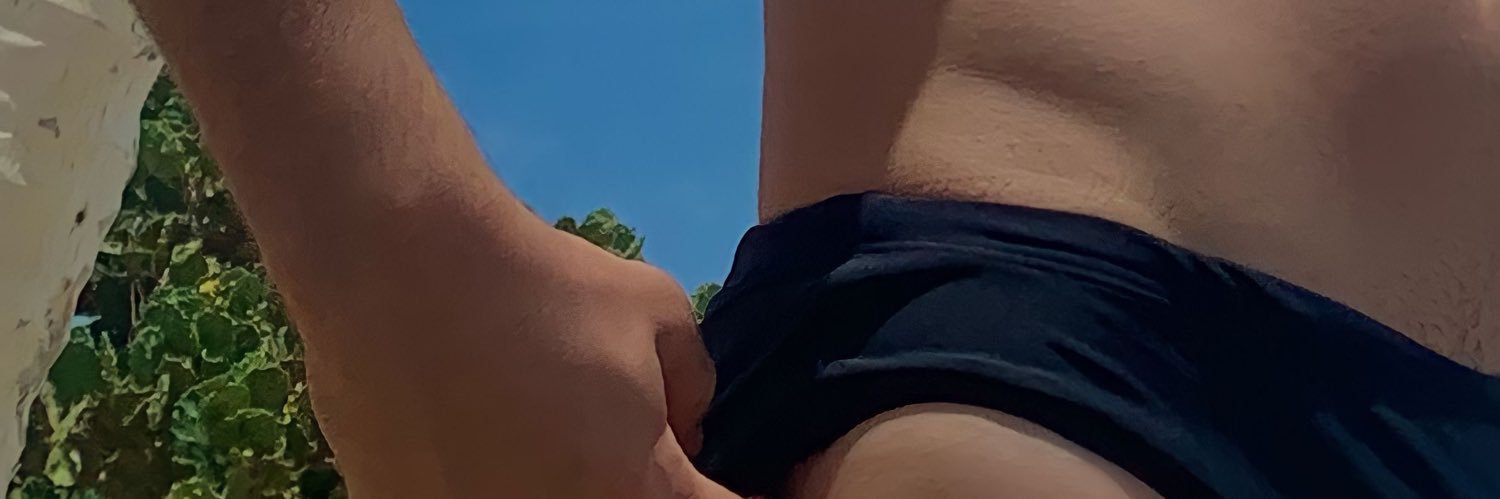 Gomes banner