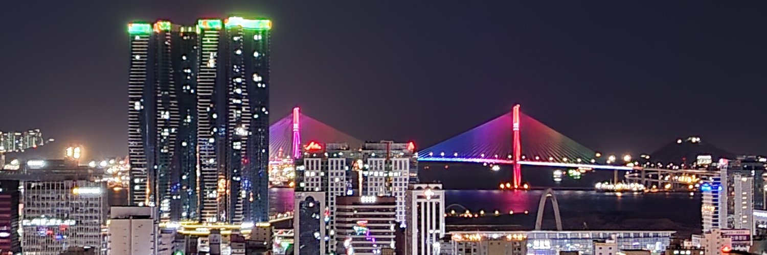 note1973's profile banner image