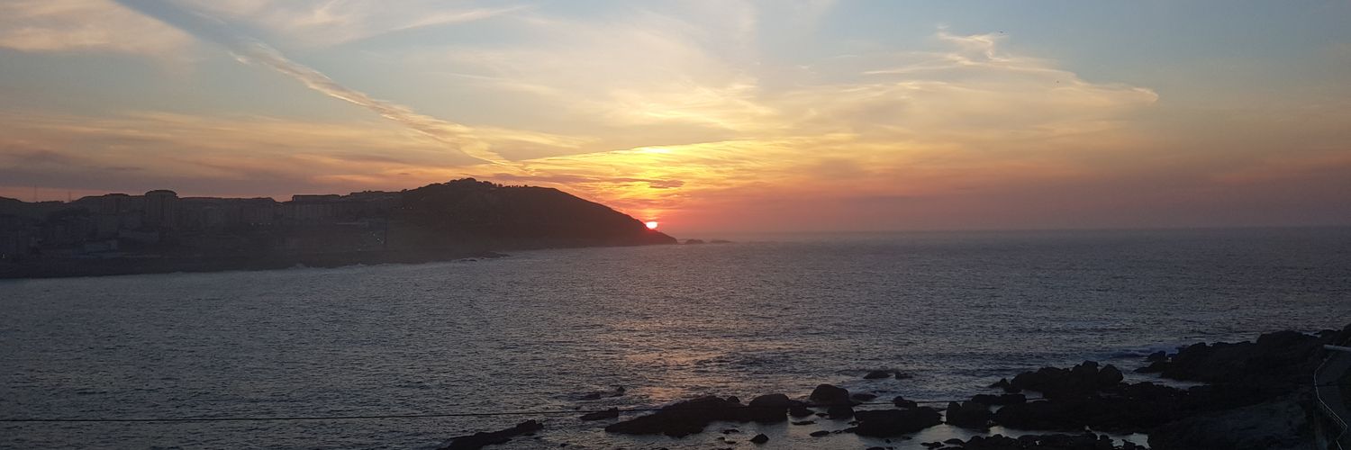 rizlinha's profile banner image
