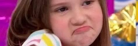 N banner