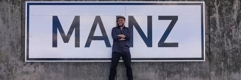 Tobias Schwarz banner