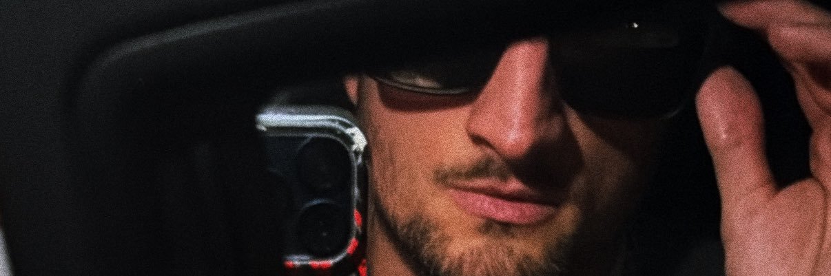 DxrianH25's profile banner image