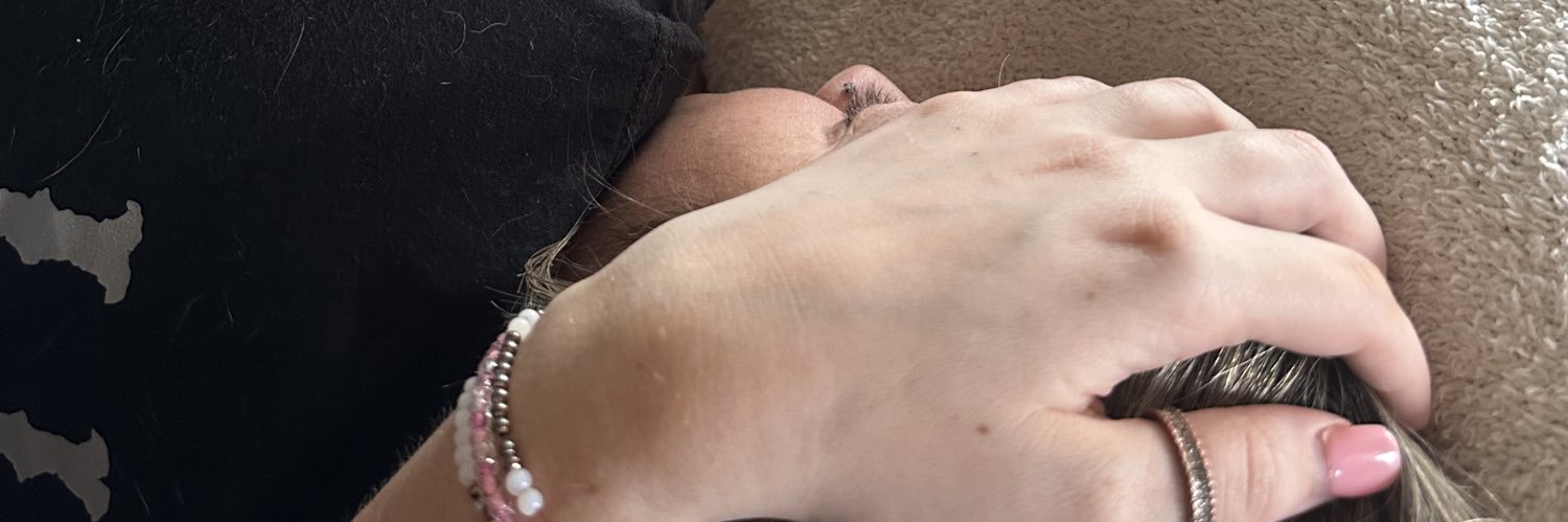 caitlynnleanne's profile banner image