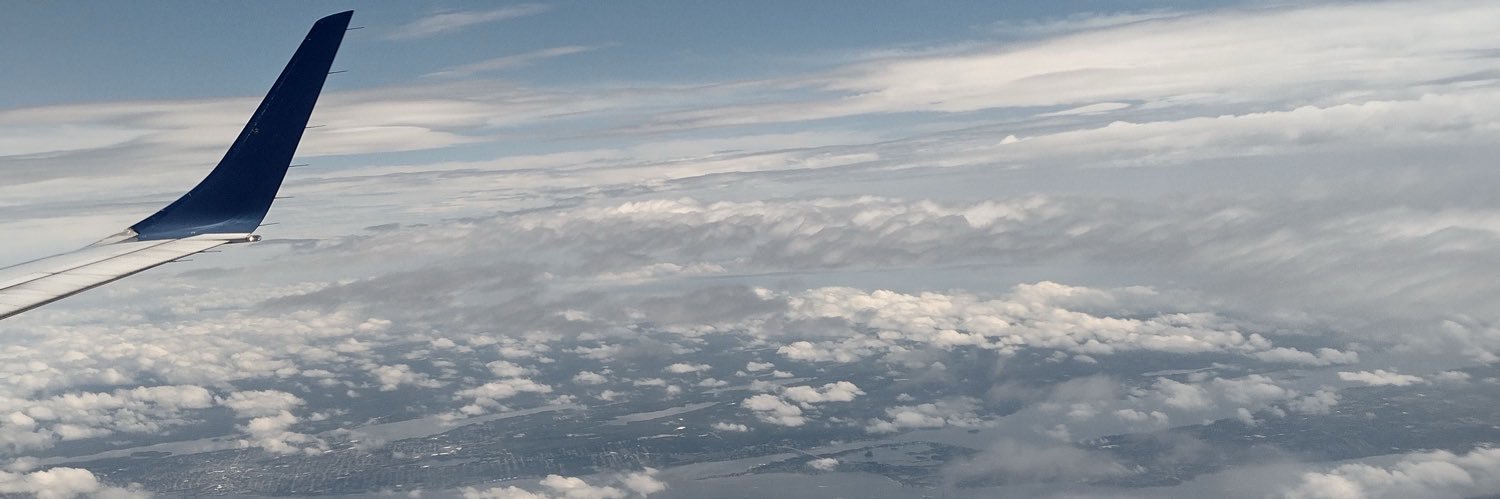 Dewie 🦜💬 banner