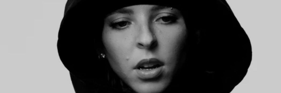 ari🦂🖤 banner
