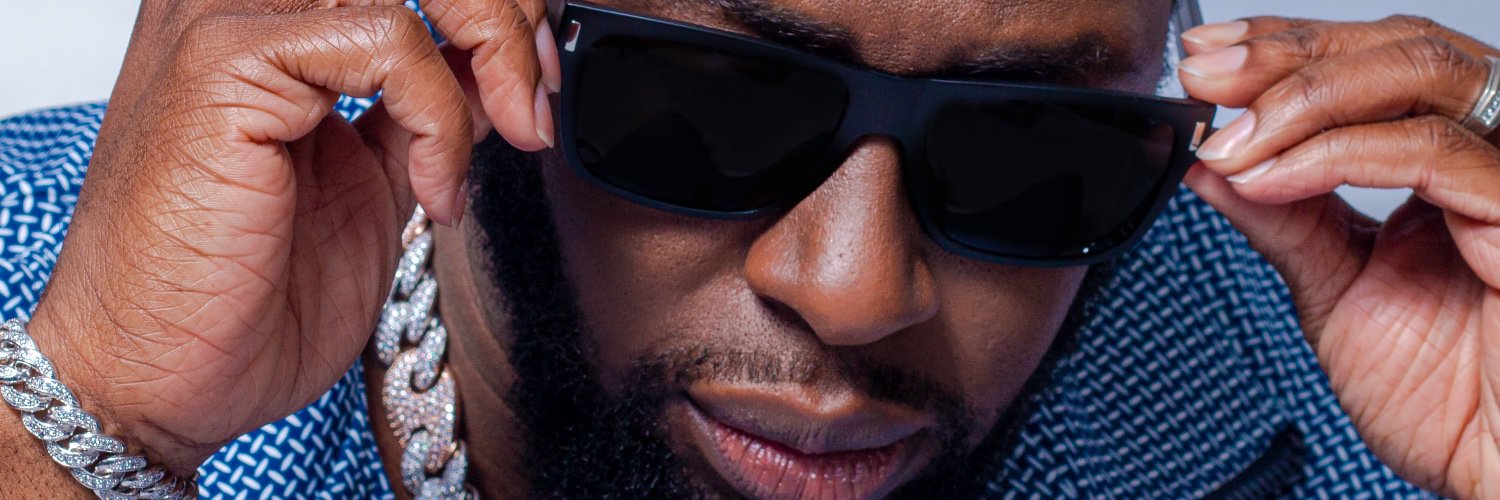 Yaboyskolla's profile banner image