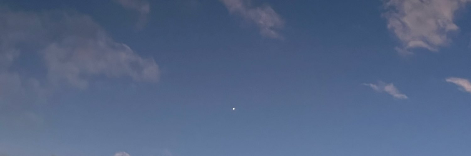 𝑇𝑜𝑚𝑜 banner