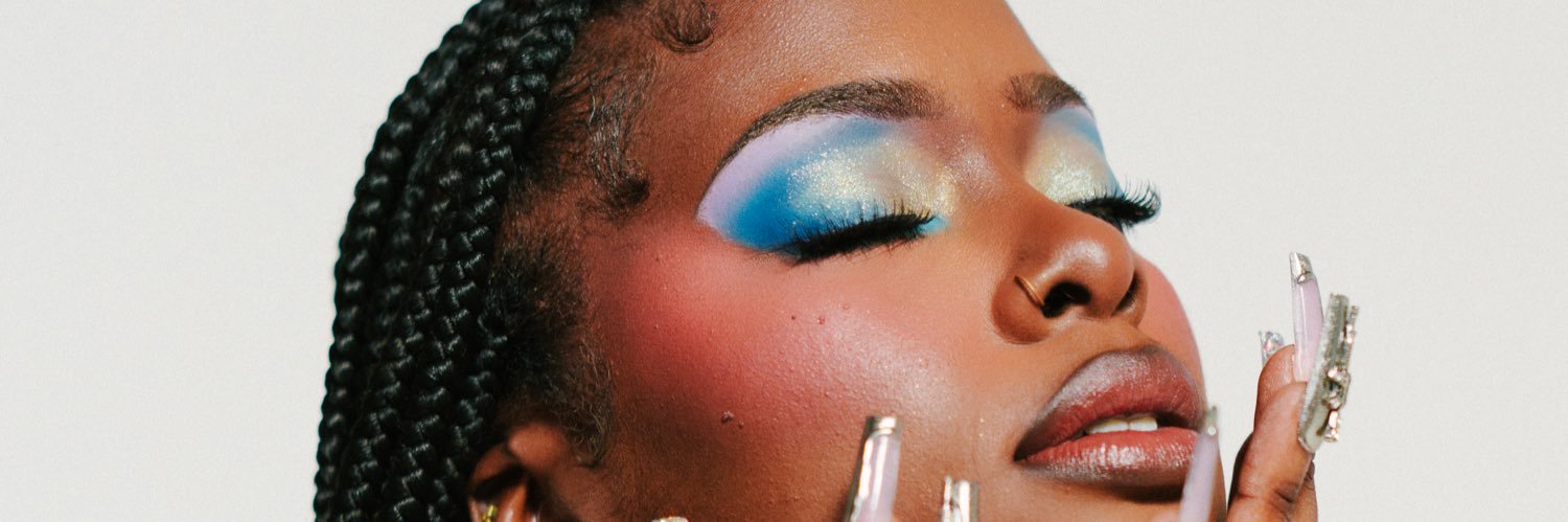 EcinaOfficial's profile banner image