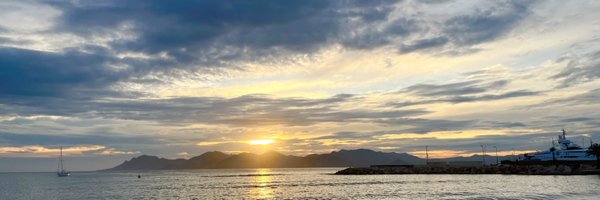 AdeSouzy Profile Banner