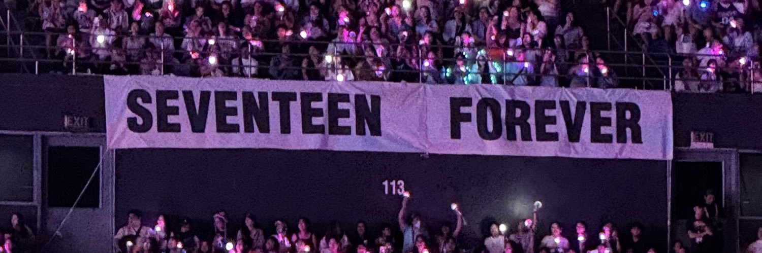 탐탐 🖤 banner