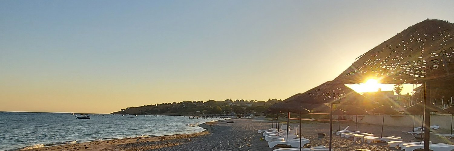 cemrebelli's profile banner image