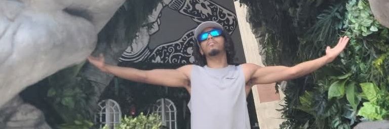 Mevaughnk's profile banner image