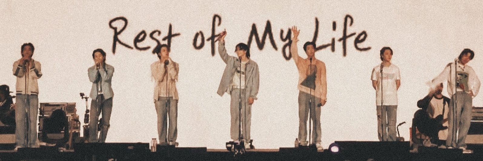 ᏉᎥᏂ⁷🌙🫧 VAI VER O BTS 💜 banner