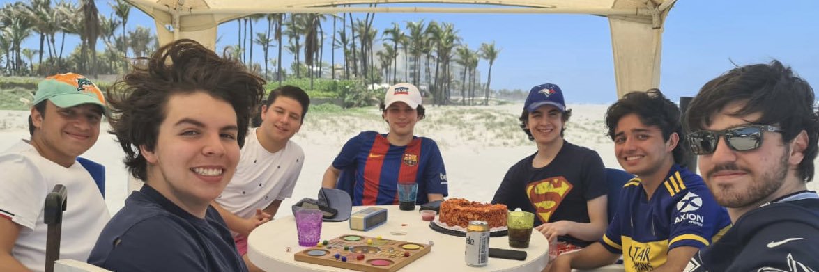 de_con123's profile banner image