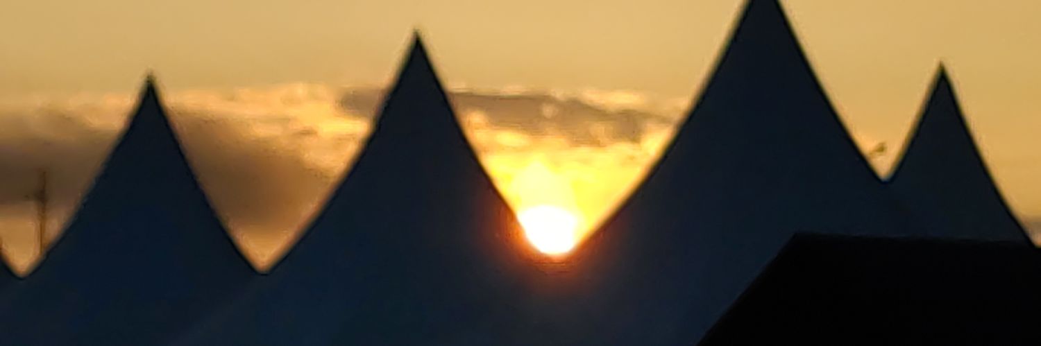 hiziko's profile banner image