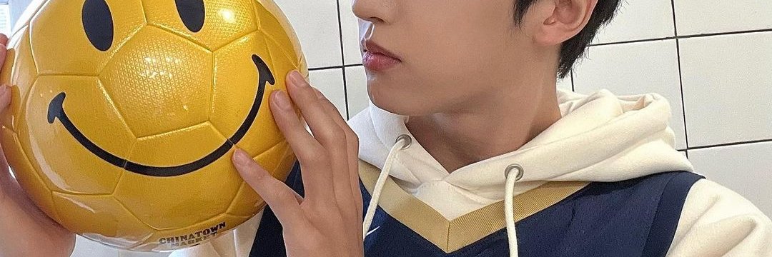 O126PM's profile banner image