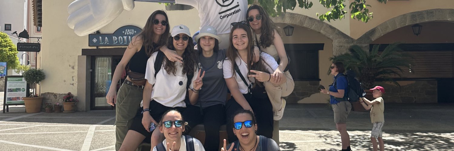 lauracespedess_'s profile banner image
