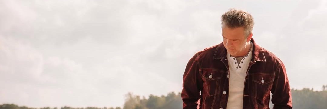 Chris Trapper banner