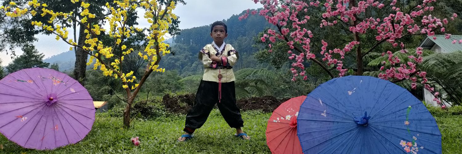 mowniiq's profile banner image