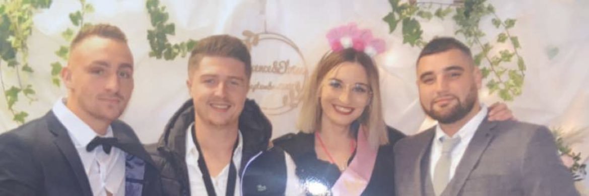 Adrienselvez's profile banner image