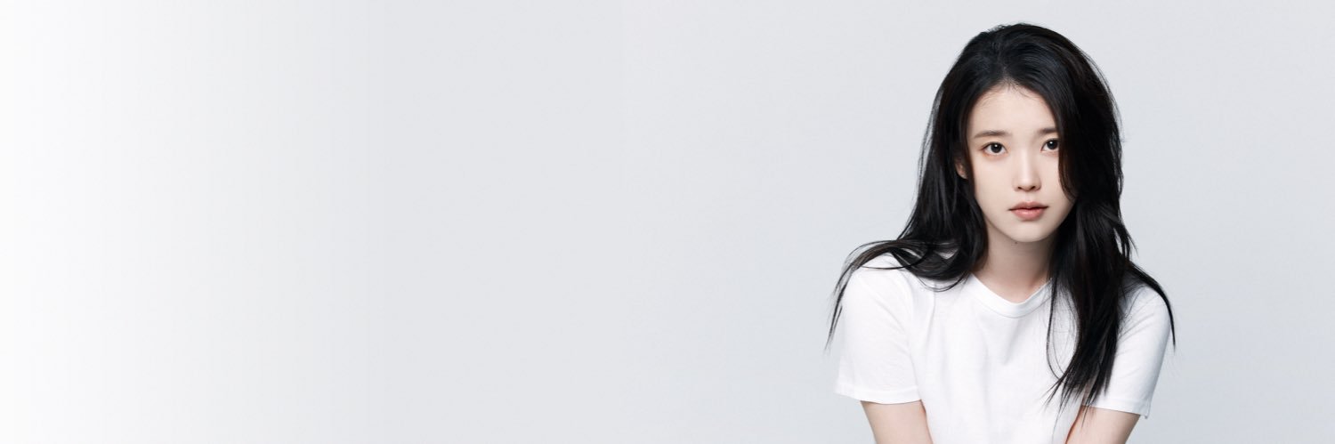 아이유(IU) banner