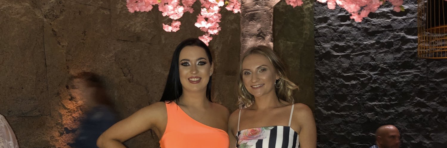 lucyyoung08's profile banner image