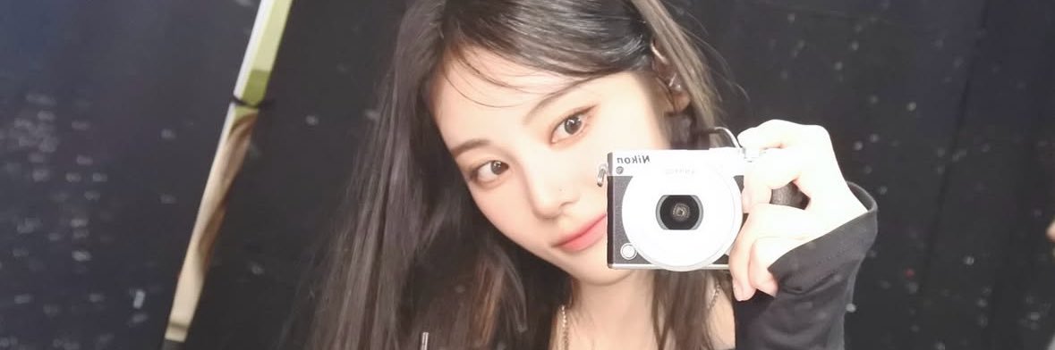 low quality jinsoul banner