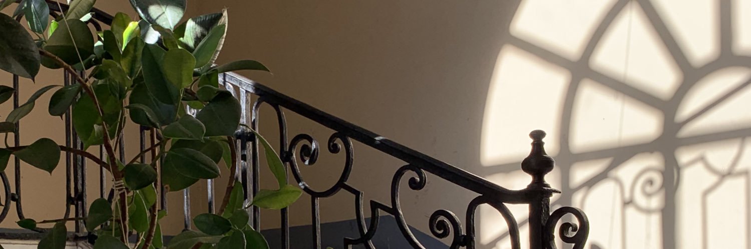 elnwhs's profile banner image