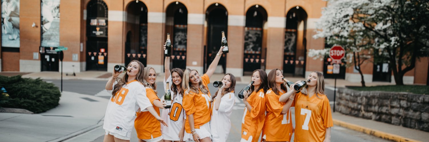 Addisonoaks's profile banner image