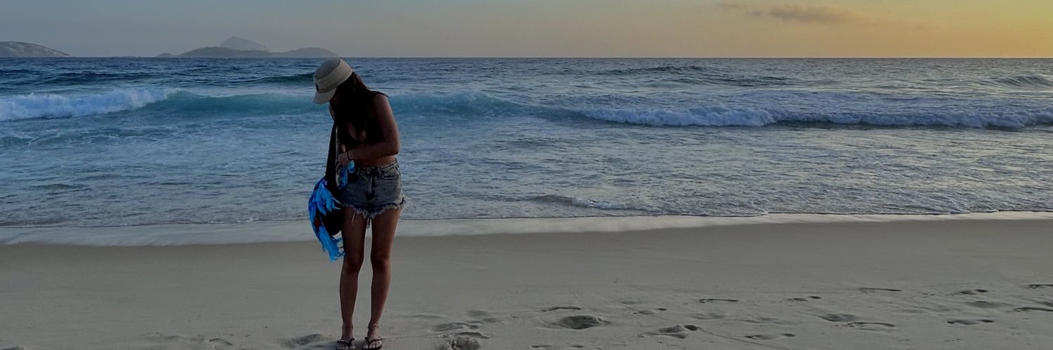 vivisfofa's profile banner image