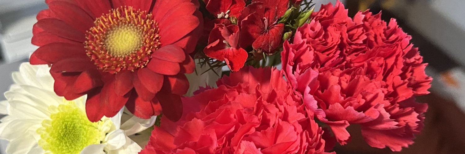 kykylio's profile banner image