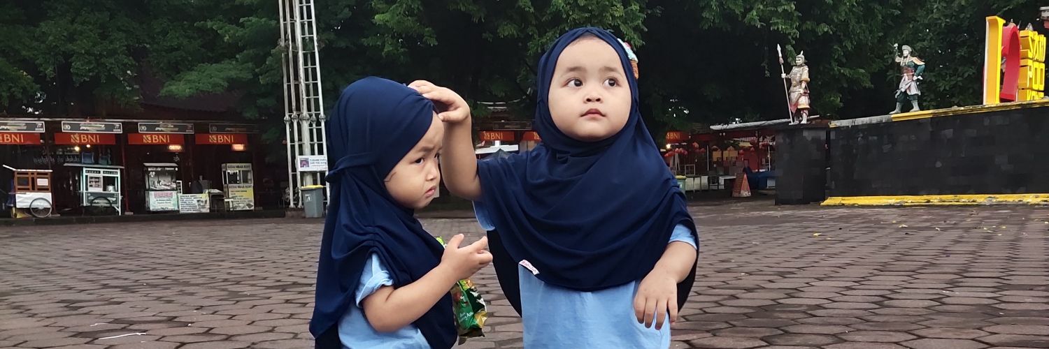 teeValah's profile banner image