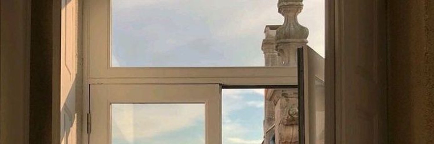 nelia banner