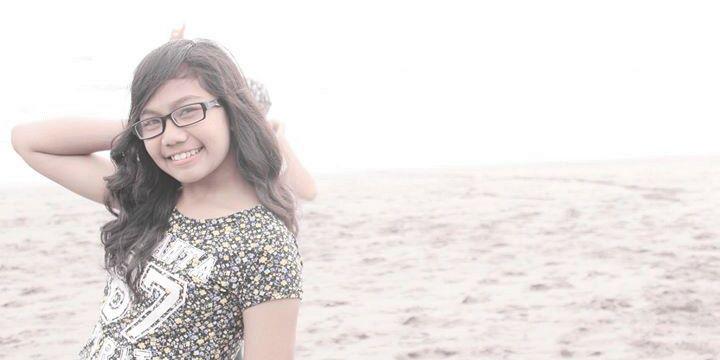 _aprillyanti's profile banner image