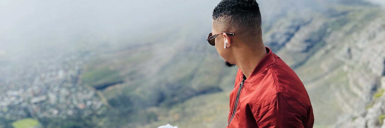 RealRooi's profile banner image