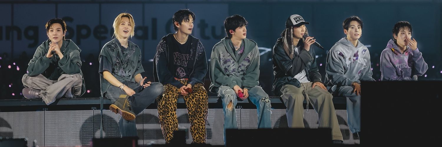 lostchildofmoon's profile banner image