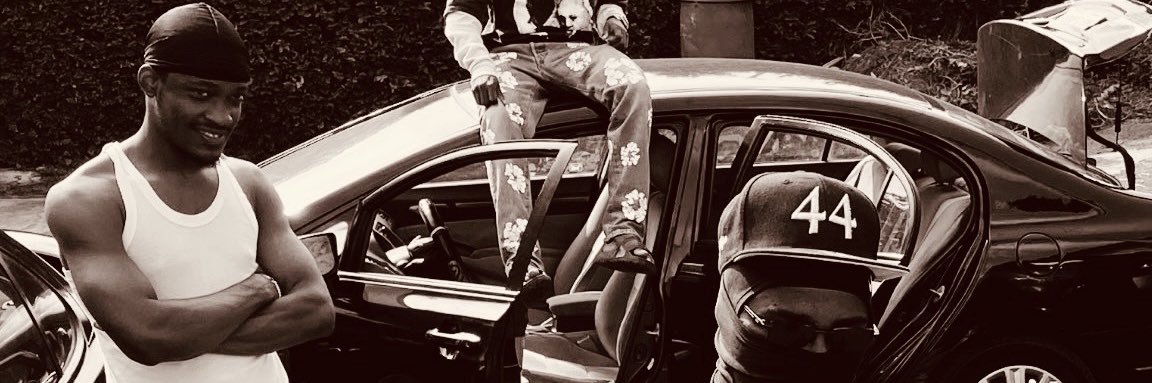 4 4 banner