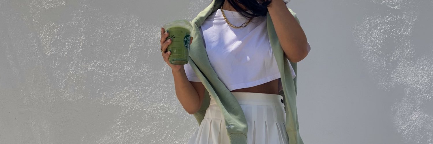 danielaguz_'s profile banner image