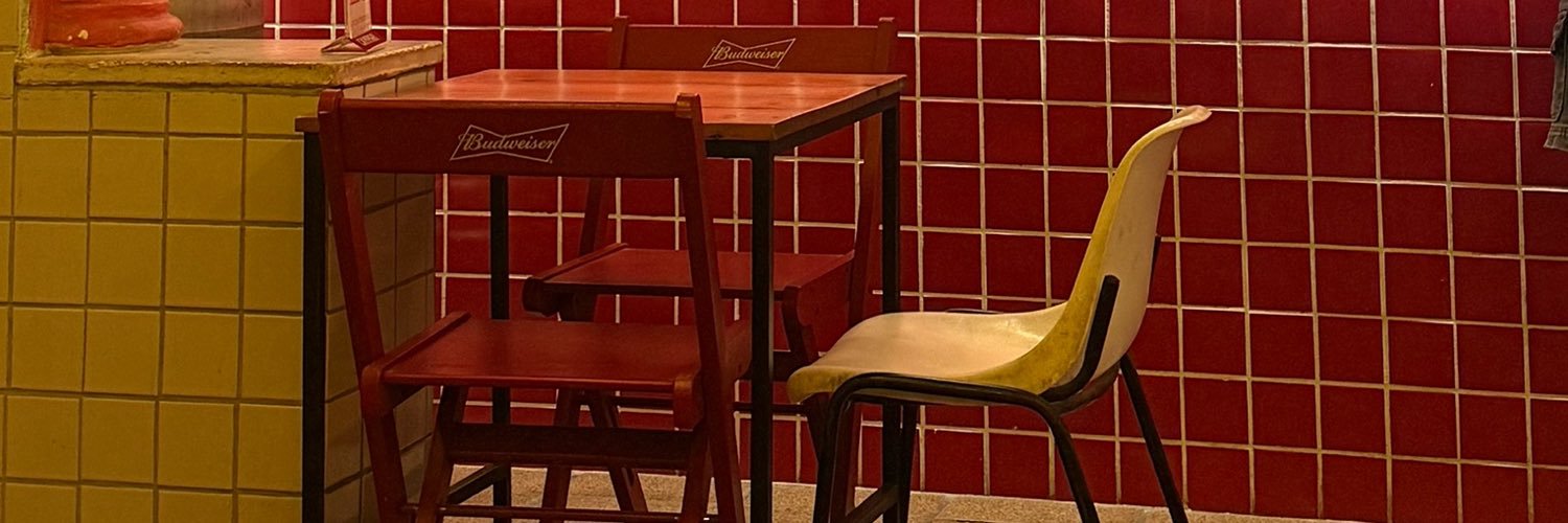 lalucomenta's profile banner image
